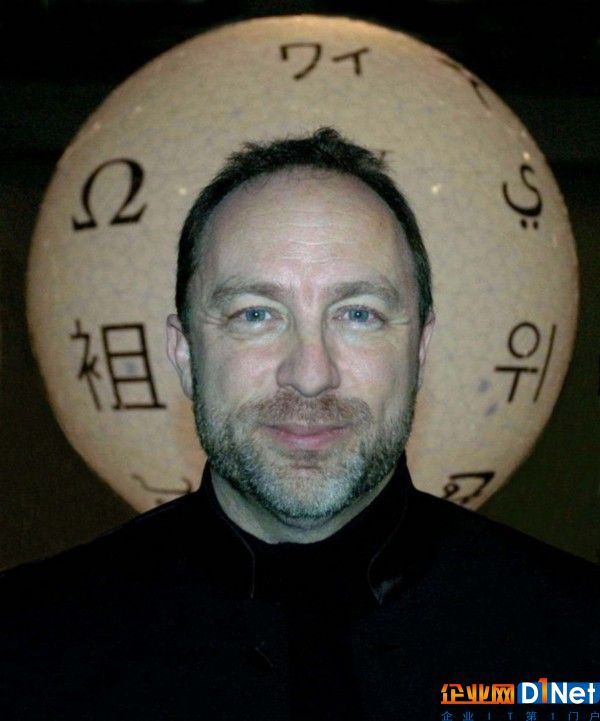 Jimmy_Wales_2_10th_wikipedia_party.JPG