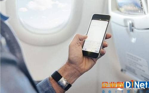 飛機上能開手機了 空中WiFi商機來臨 