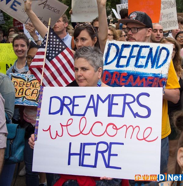 DACA_protest_Columbus_Circle_(90069).jpg