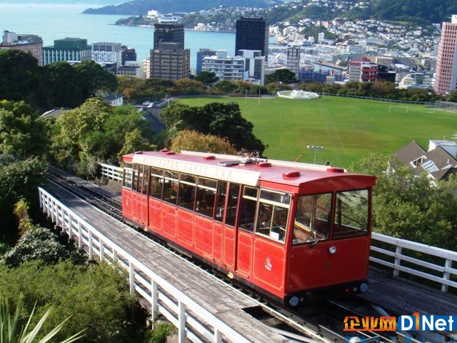 Cable_Car,_Wellington,_New_Zealand.JPG