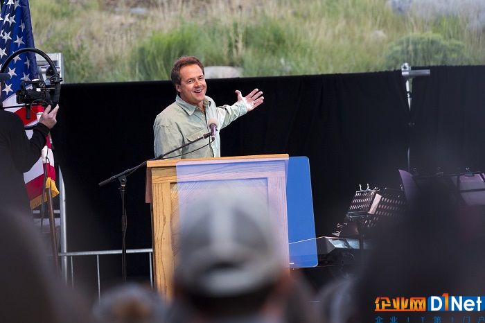 Montana_Governor_Steve_Bullock_(28963844060).jpg